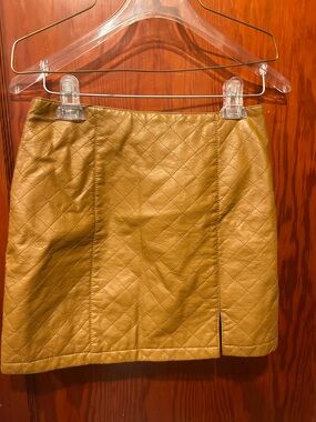 Forever 21 brown quilted mini skirt